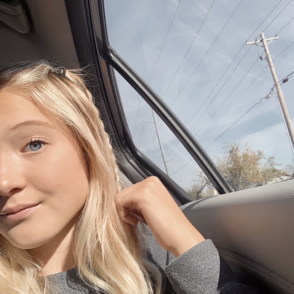 Meet your Posher, Brinley